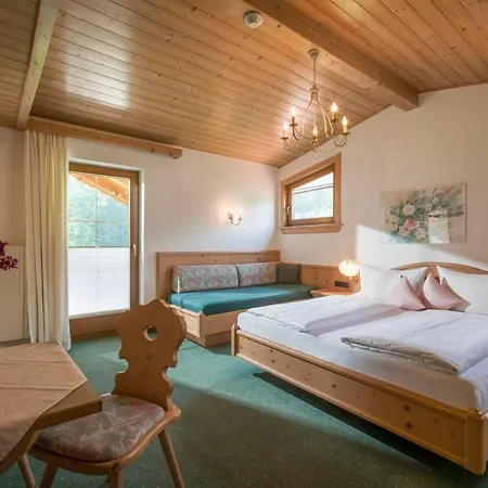 Apartment Martha Guest house 3*